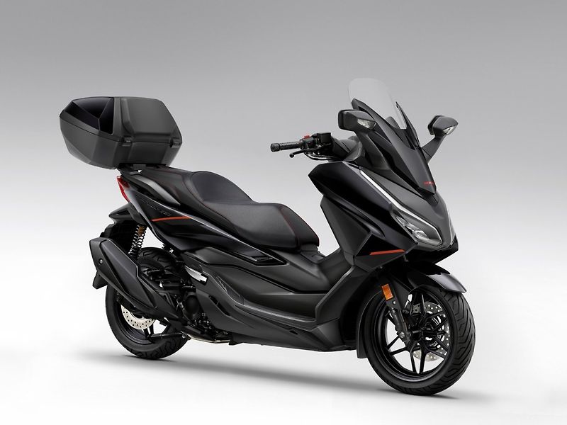 Honda Forza 350 (2026) Smart box - fotka 6 z 8