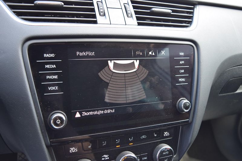 Škoda Octavia (2020) 2.0TDI 110kw SOLEIL FULL LED  - fotka 28 z 47