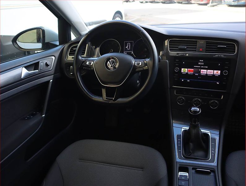Volkswagen Golf (2018) Comfortline 1.5 TSI - fotka 7 z 21