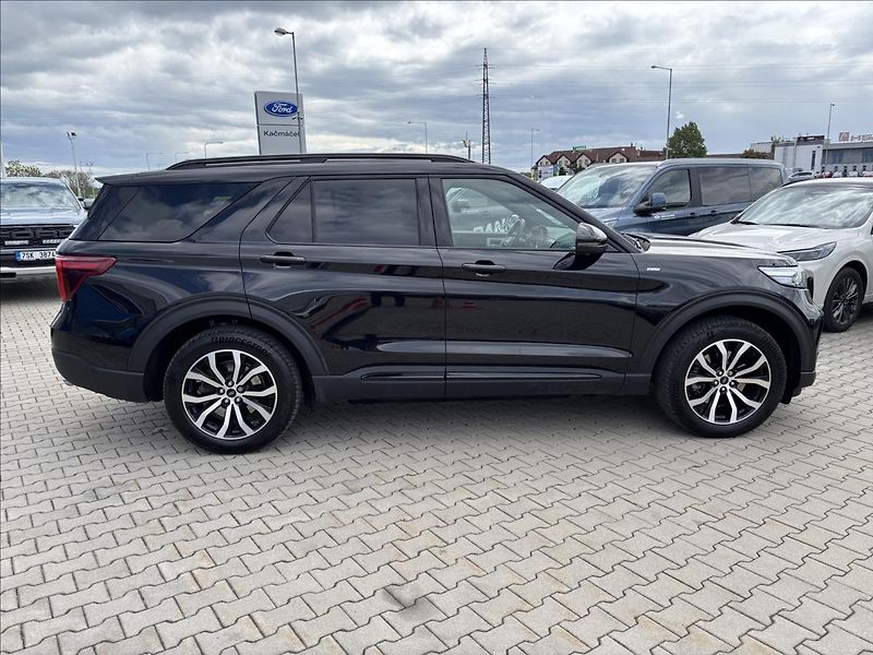 Ford Explorer 3,0 PHEV 336kW ST-Line AWD DPH - fotka 6 z 52
