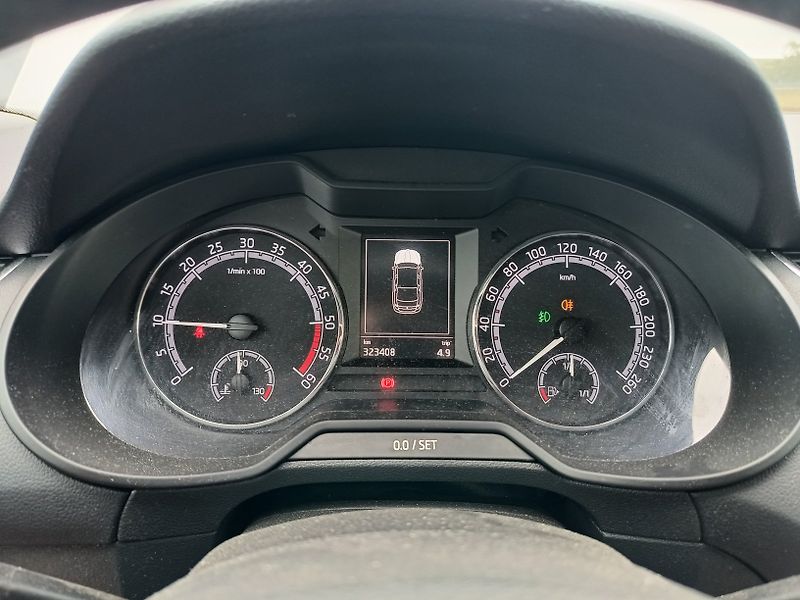 Škoda Octavia III 2.0 TDI - fotka 40 z 42