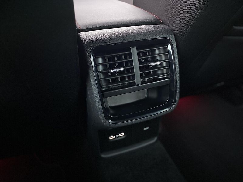 Škoda Octavia 2,0 TDI 147 kW RS DSG - fotka 25 z 29