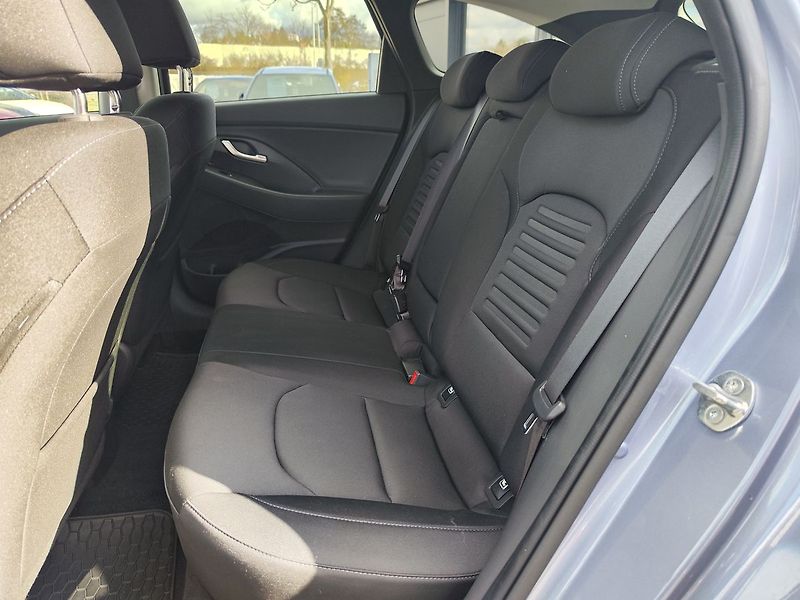 Hyundai i30 1.5 T-GDI/103kW Style Safety - fotka 12 z 34