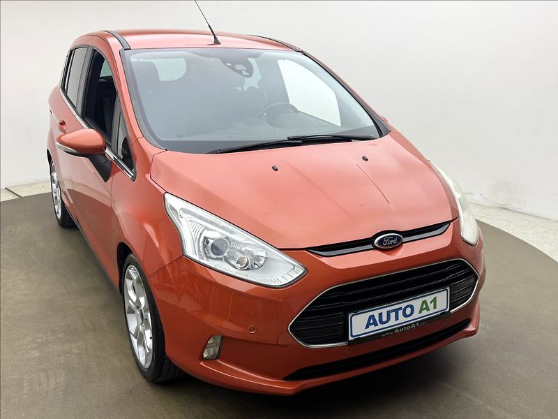 Ford B-MAX 1,6 NAVI KLIMA SENZORY TAŽNÉ - fotka 3 z 36