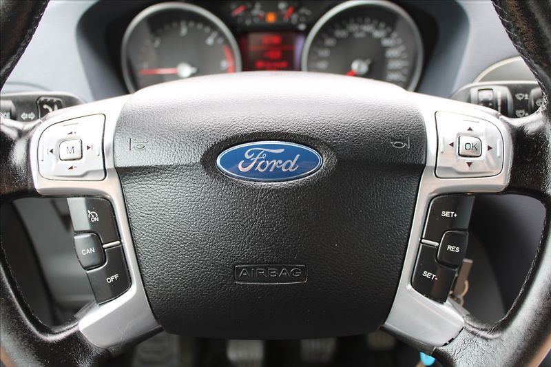 Ford S-MAX 2,0 TDCI  NOVÉ V ČR - fotka 13 z 26
