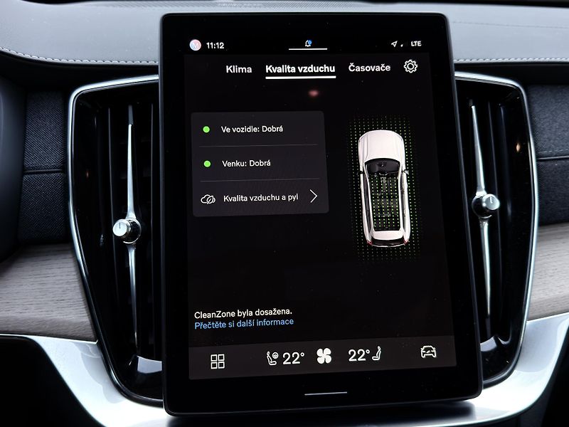 Volvo XC90 T8 AWD // PLUS DARK// PANORAMA - fotka 45 z 53