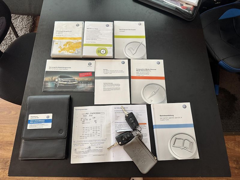 Volkswagen Golf (2015) 1.6TDi,DSG,rezervace - fotka 41 z 49