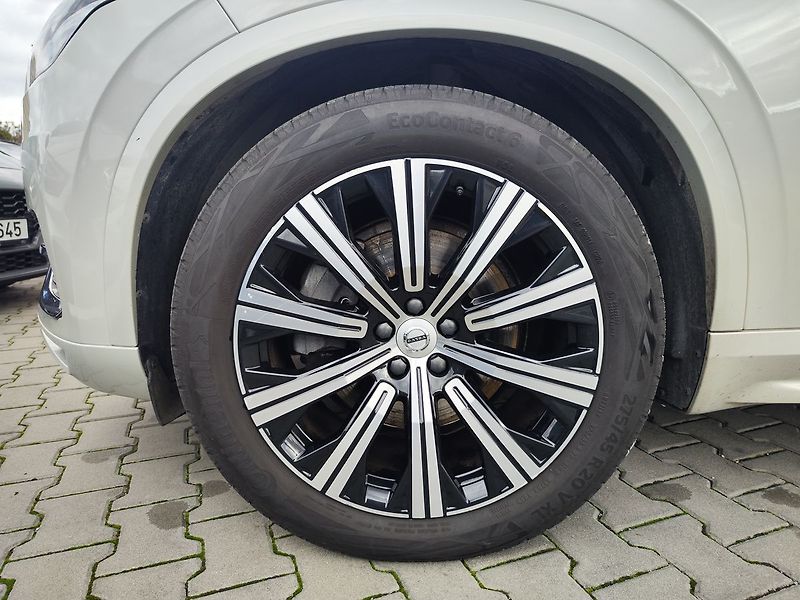 Volvo XC90 B5 2.0/173kW Inscription AT 4x - fotka 44 z 44