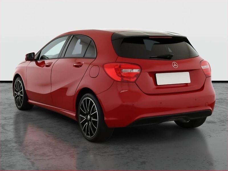 Mercedes-Benz Třídy A (2013) A 180 d, Tempomat - fotka 4 z 17