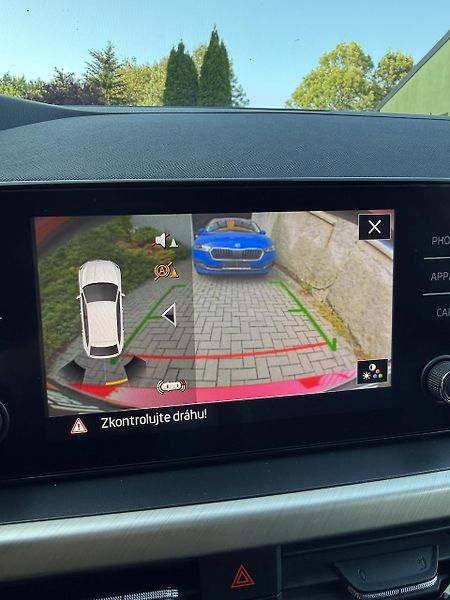 Škoda Scala (2021) 1,0TSi 85kW STYLE DSG Vyhř.okn - fotka 18 z 20