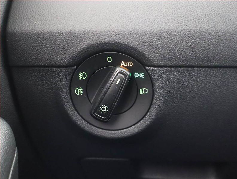 Škoda Octavia (2015) RS 2.0 TDI, Serv.kniha, Navi - fotka 15 z 21