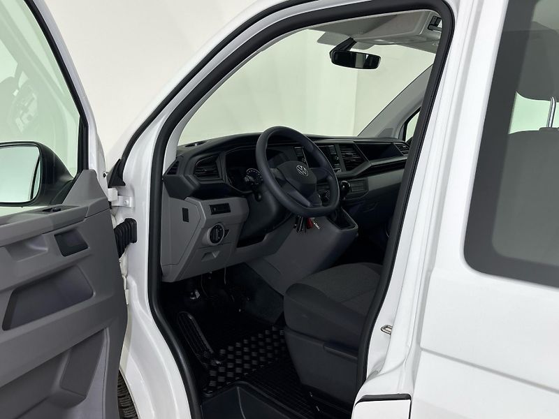 Volkswagen Transporter Long - fotka 6 z 28