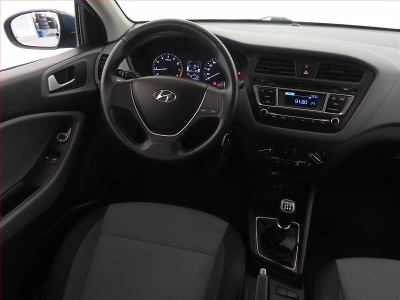 Hyundai i20 (2017) 1.2, Serv.kniha - fotka 7 z 13