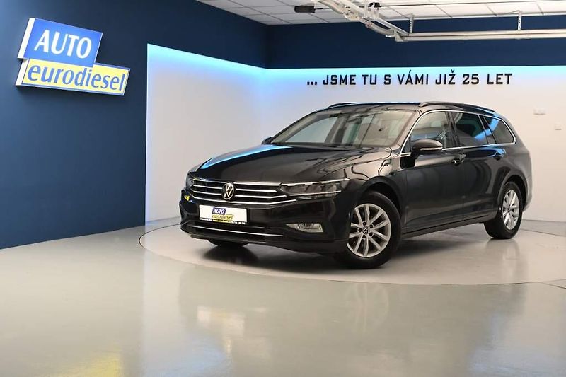 Volkswagen Passat (2023) 2.0 LED ACC Tažné Masáž SCR Bu - fotka 2 z 34