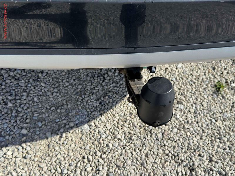 Volkswagen Passat (2013) 2.0TDi 4x4, Bixen, autoAC - fotka 17 z 18