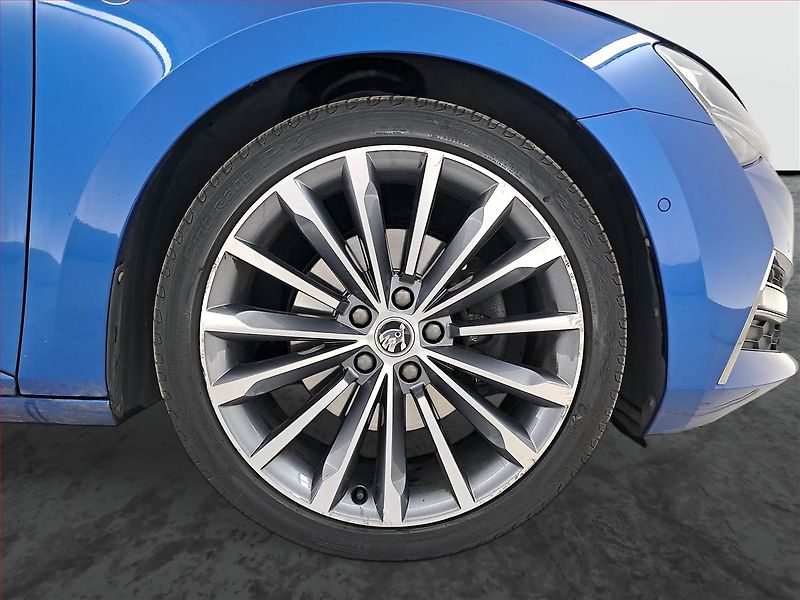 Škoda Superb (2020) Laurin&Klement 2.0 TDI - fotka 15 z 24