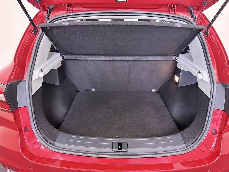 MG ZS EV 105kW 45kWh LUXURY DPH - fotka 11 z 12
