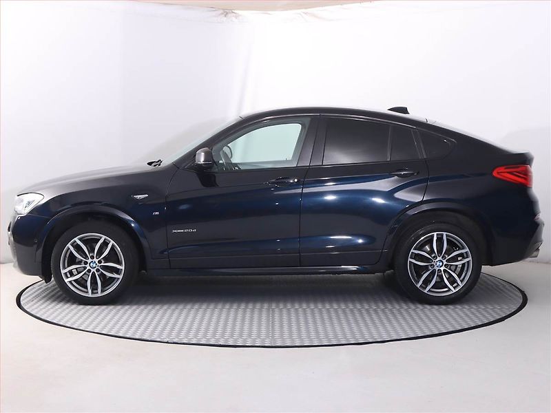 BMW X4 (2017) xDrive20d - fotka 3 z 22