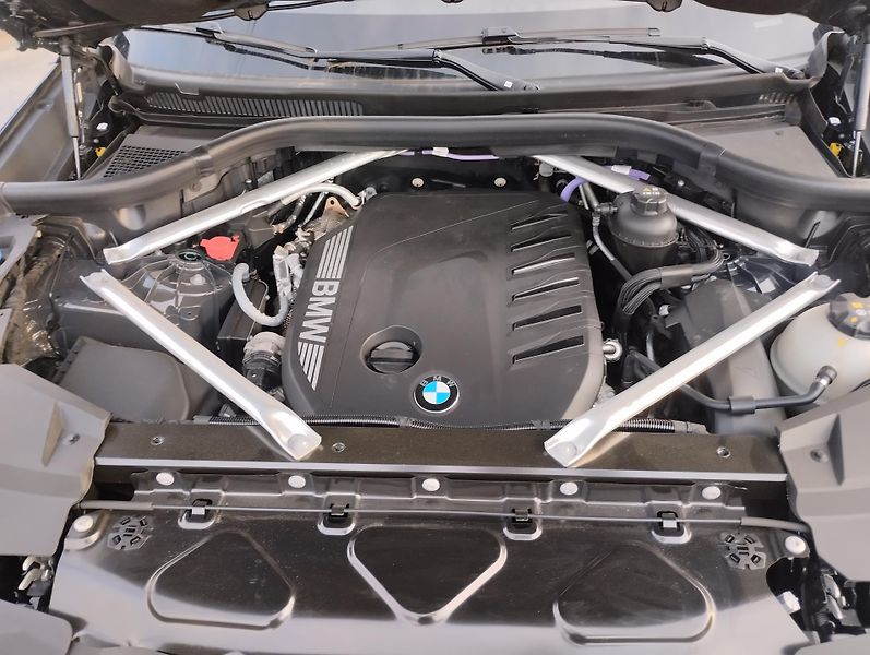 BMW X5 (2024) Tovarni záruka ,  - fotka 11 z 16