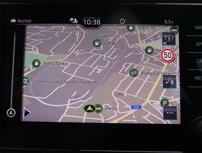 Škoda Karoq (2024) Sportline 1.5 TSI - fotka 22 z 22