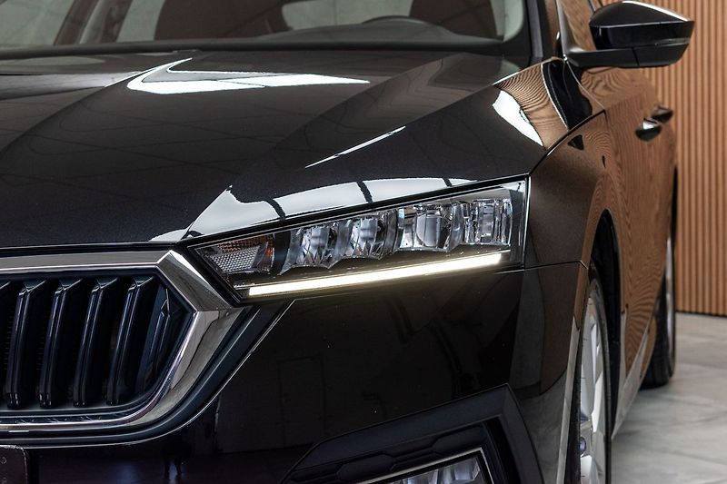 Škoda Octavia 1.5 TSI STYLE*TAŽNÉ*DPH*ČR 1.M - fotka 33 z 38