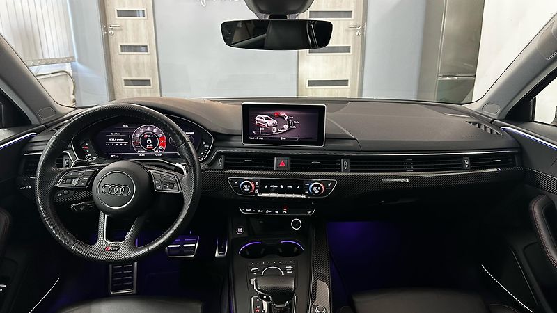 Audi RS 4 HOMOLOGOVANÝ VÝFUK REMUS - fotka 24 z 64