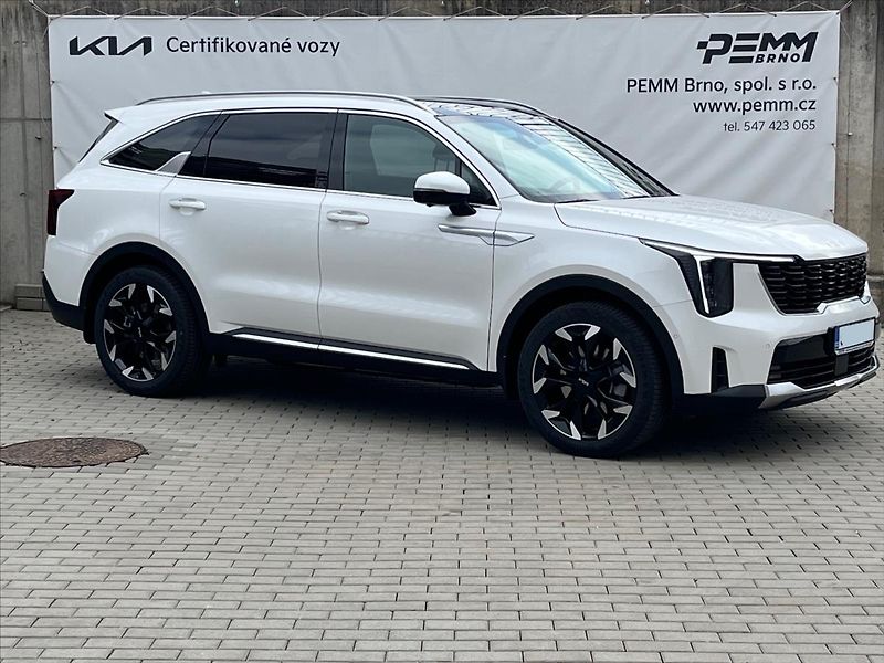 Kia Sorento 2,2 5P CRDi SCR 4x4 8DCT TOP - fotka 1 z 8