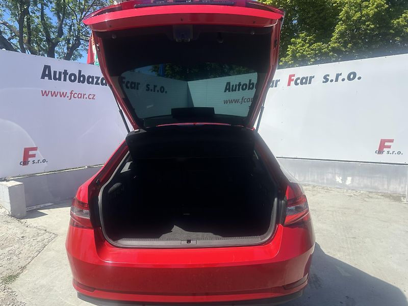 Škoda Superb (2020) 2.0 TDI rezervace - fotka 18 z 30