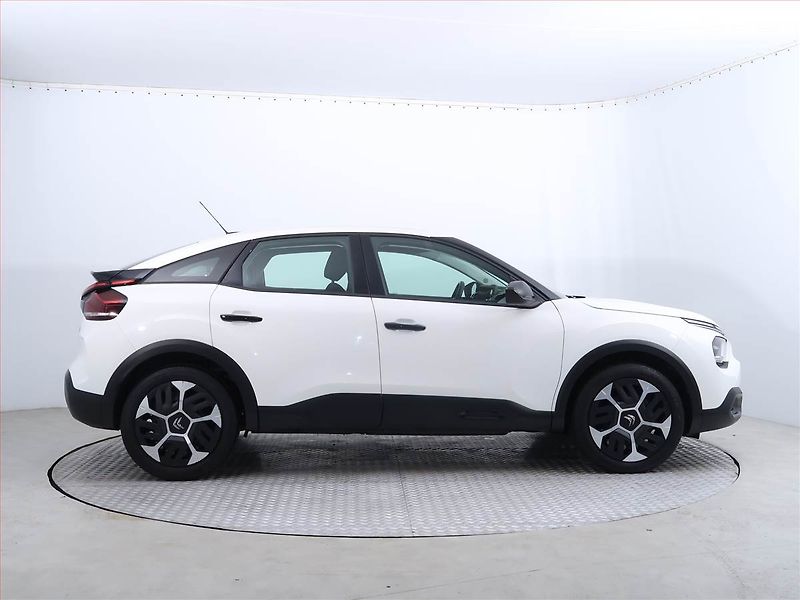 Citroën C4 (2021) 1.2 PureTech, Serv.kniha - fotka 6 z 20