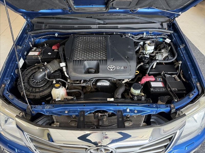 Toyota Hilux 3,0 D-4D 157tkm,po servisu,Top - fotka 24 z 27