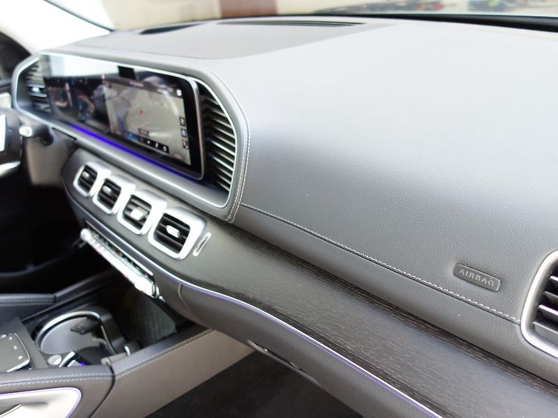 Mercedes-Benz GLS (2023) 400D*PRÉM-PLUS*AMG*PAN*HEAD*CZ - fotka 16 z 50