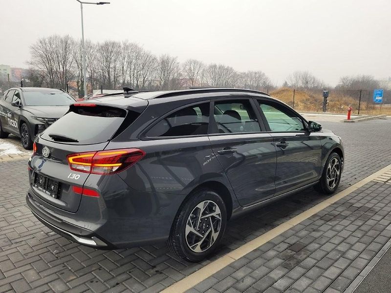 Hyundai i30 (2026) WG 1,0 T-GDI 85kW MT SMART - fotka 8 z 27