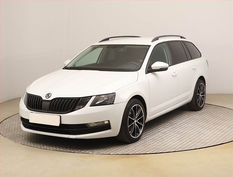 Škoda Octavia (2017) Ambition 2.0 TDI, Automat - fotka 2 z 28