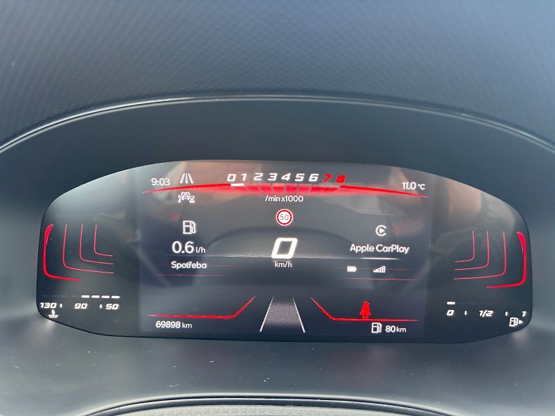 Seat Arona (2023) 1.0TSI 81kW FR ACC - fotka 14 z 35