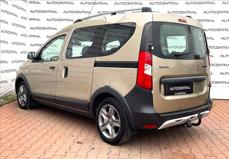 Dacia Dokker 1,6 i,75kW,serv.kn.,1.maj.,ČR - fotka 6 z 23