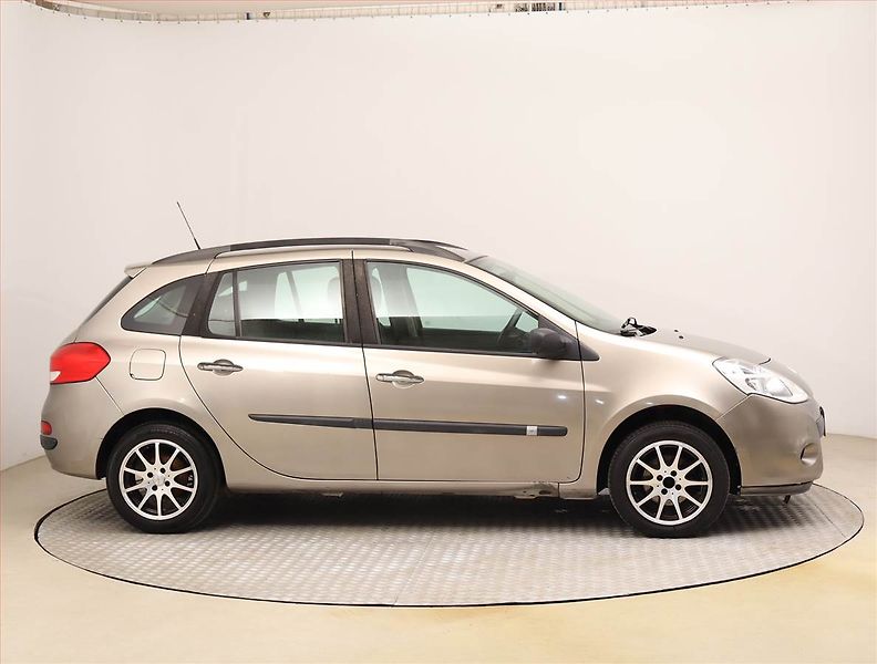 Renault Clio (2009) 1.2 16V , ČR,1.maj, nová STK - fotka 6 z 19