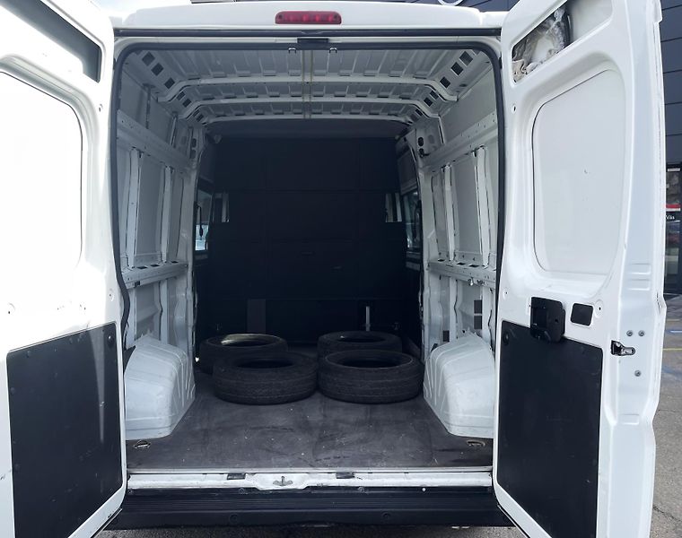 Peugeot Boxer 2.2 BlueHDI 121kW L3H2, ČR - fotka 7 z 15