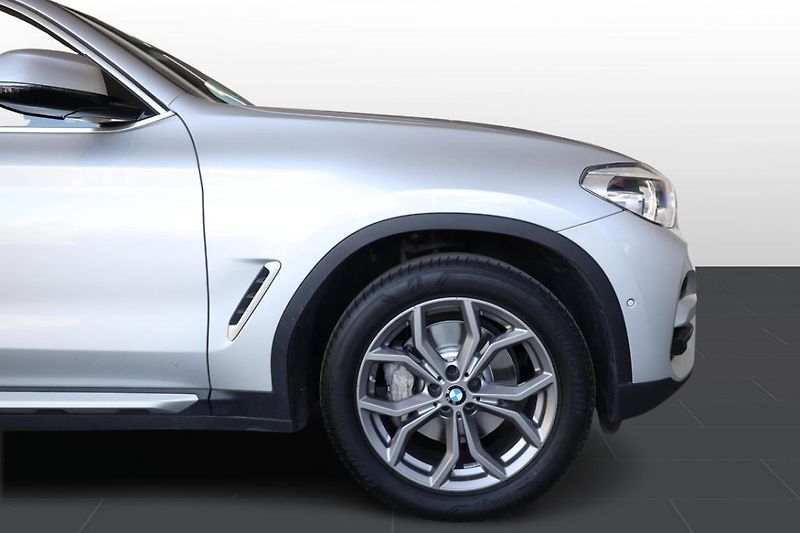 BMW X3 xDrive30i - fotka 21 z 21