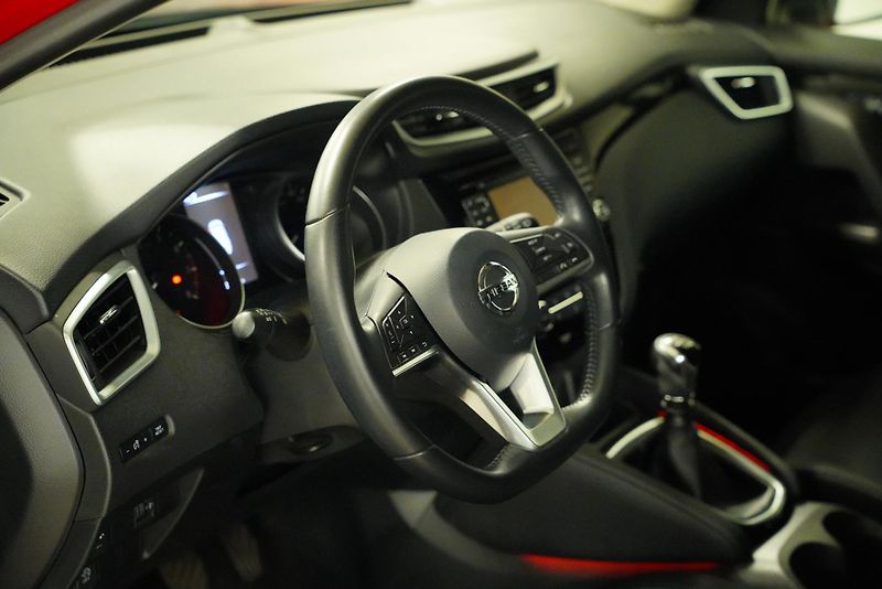 Nissan Qashqai - fotka 13 z 24