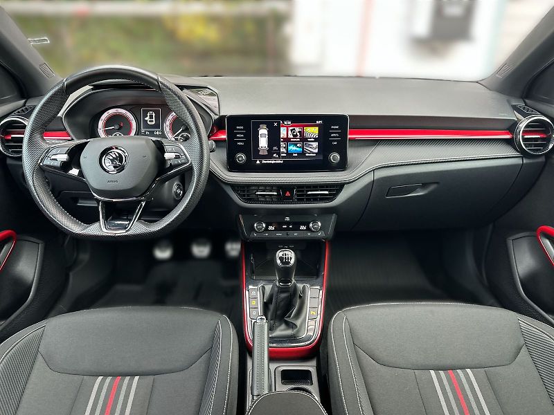 Škoda Fabia (2022) 1.0 TSI Monte Carlo - fotka 5 z 32
