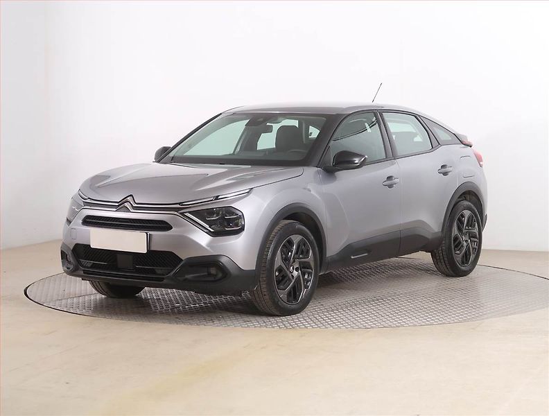 Citroën C4 (2023) Feel 1.2 PureTech, Automat - fotka 2 z 18