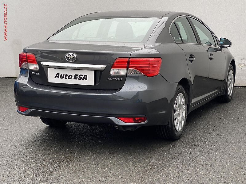Toyota Avensis (2012) 1.8 VVT-i, +kola - fotka 4 z 19