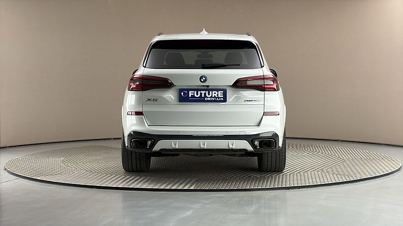 BMW X5 45e AUT xDrive M-paket - fotka 5 z 30