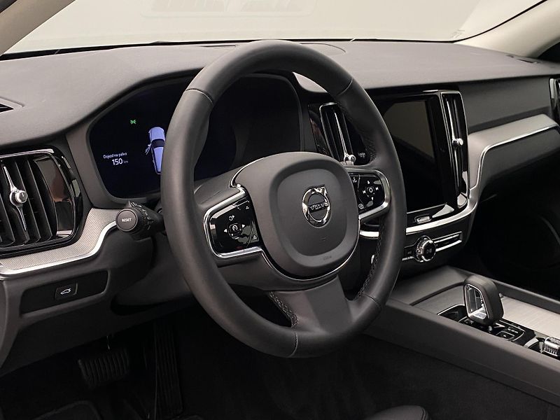Volvo V60 CC B4 AWD BRIGHT PLUS AUT  - fotka 19 z 59