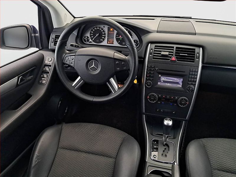 Mercedes-Benz Třídy B (2010) B 200 CDI , Automat - fotka 7 z 18