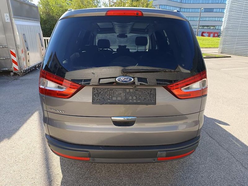 Ford Galaxy (2014) 2,0 TDi - Titaniun - 7 Míst - fotka 5 z 12