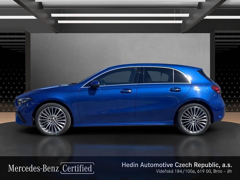Mercedes-Benz Třídy A (2024) 250 e - fotka 2 z 28