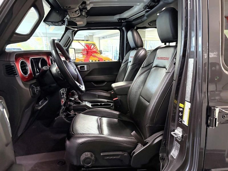 Jeep Wrangler (2022) Unlimited JL 2.0T 4x4 272k AT8 - fotka 10 z 24
