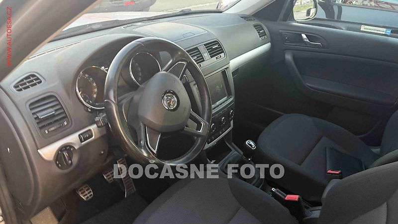 Škoda Yeti (2015) 2.0TDi, ČR - fotka 3 z 3