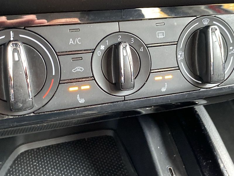 Škoda Scala (2024) 1.0 TSI Selection - fotka 15 z 32